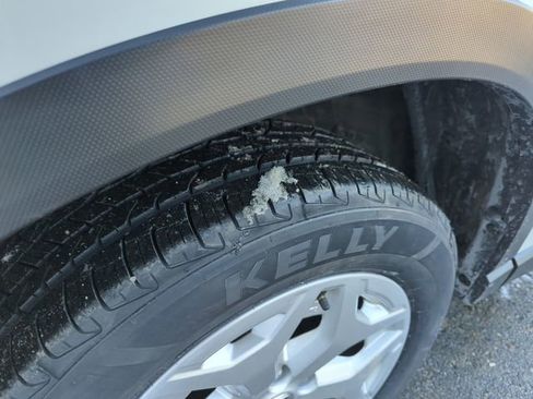 Used 2023 Subaru Forester image 32