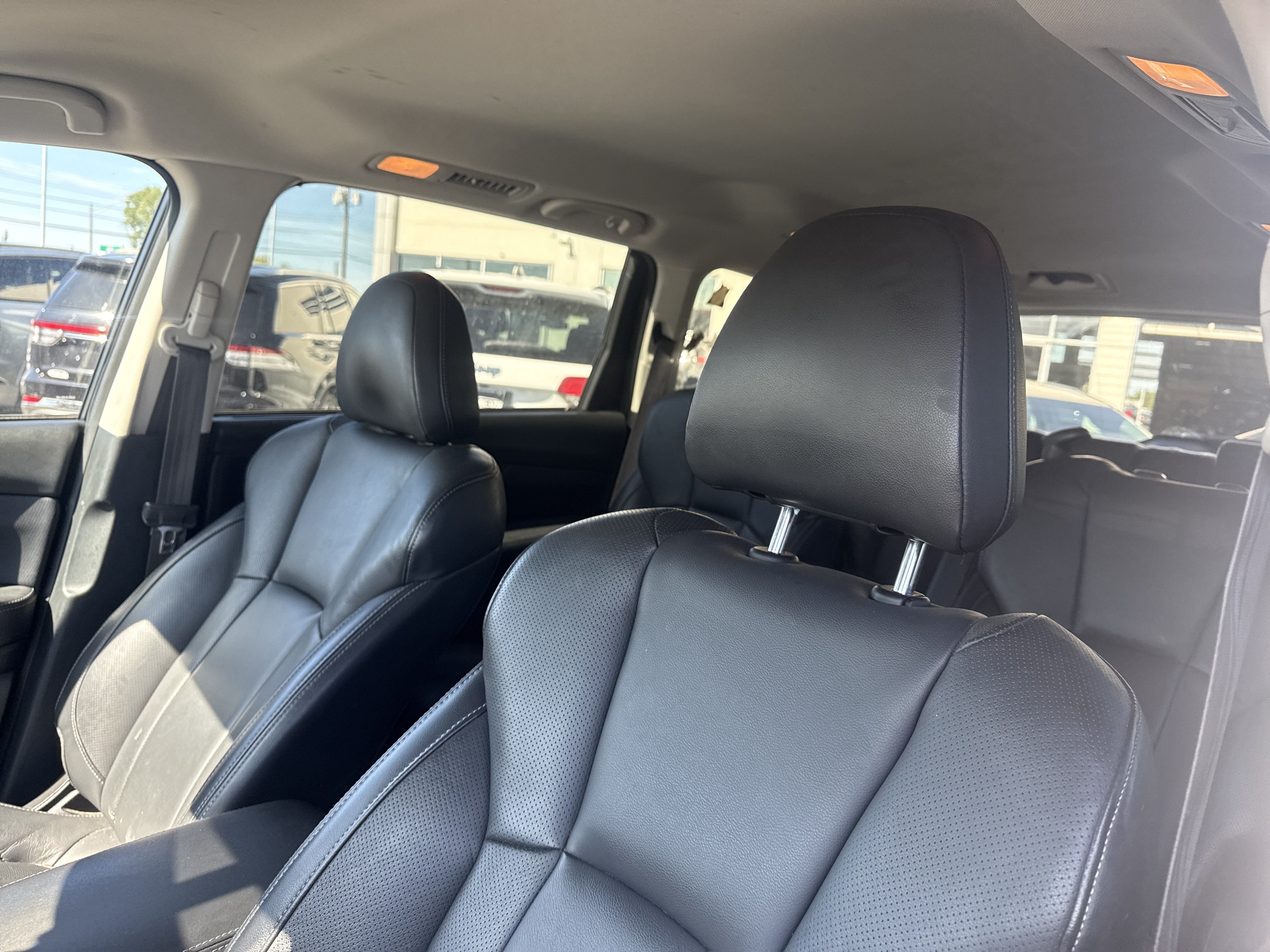 Used 2020 Subaru Ascent Limited w/ Popular Package #4 AWD/4WD image 5