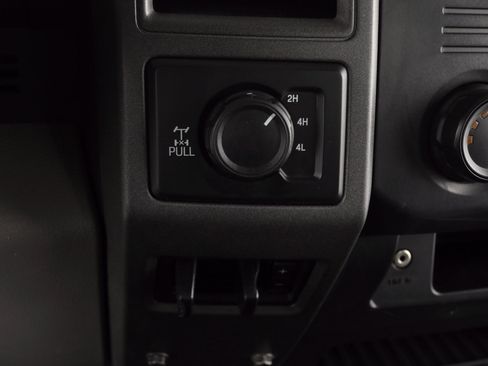 Used 2018 Ford F250 XL w/ Snow Plow Prep Package image 18