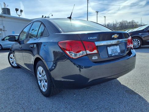 Used 2014 Chevrolet Cruze LS image 28