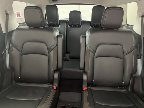 Used 2022 Nissan Pathfinder SL w/ SL Premium Package image 23