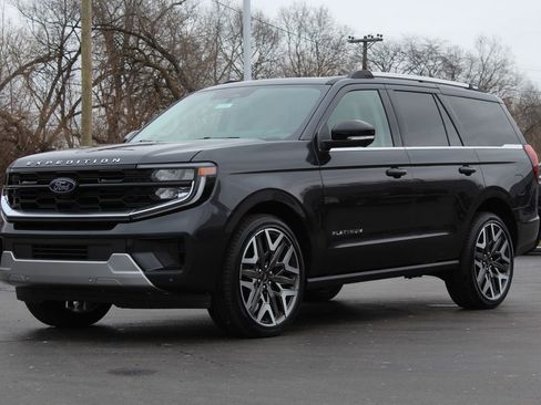 New 2026 Ford Expedition Platinum w/ Platinum Ultimate Package image 3