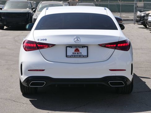 Used 2023 Mercedes-Benz C 300 Sedan image 5
