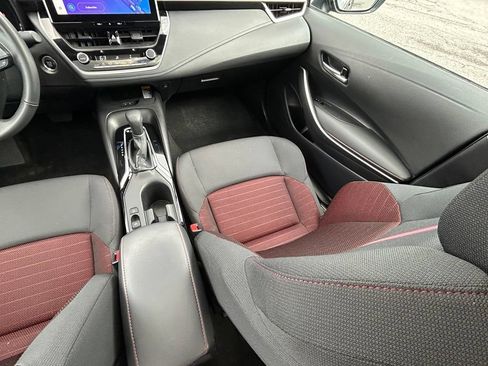 Used 2025 Toyota Corolla SE w/ SE Premium Package FWD image 14