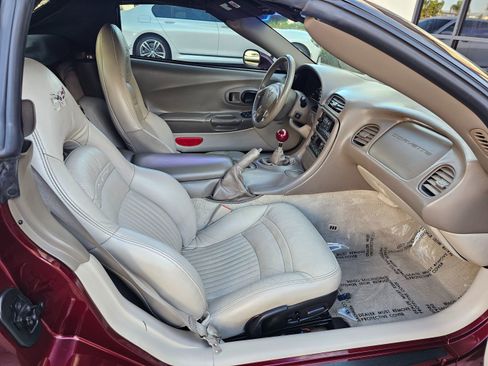 Used 2003 Chevrolet Corvette Convertible w/ Preferred Equipment Group1 image 25