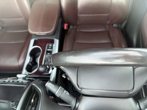 Used 2016 Acura TLX w/ Technology Package image 16