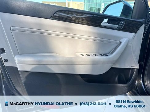 Used 2017 Hyundai Sonata Limited FWD image 13