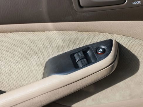 Used 2003 Honda Civic LX image 40