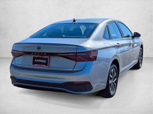 Certified 2025 Volkswagen Jetta S image 9