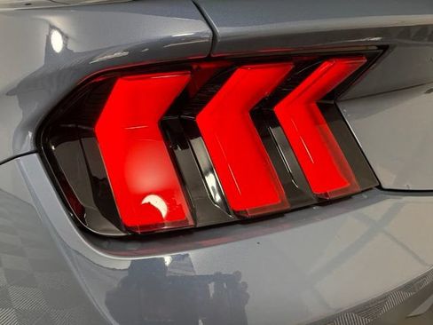 Used 2024 Ford Mustang GT RWD image 23