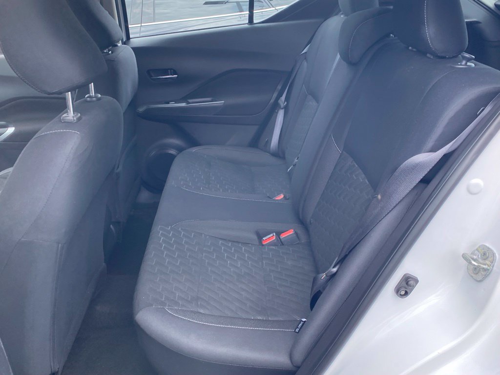 Used 2023 Nissan Kicks SV FWD image 7