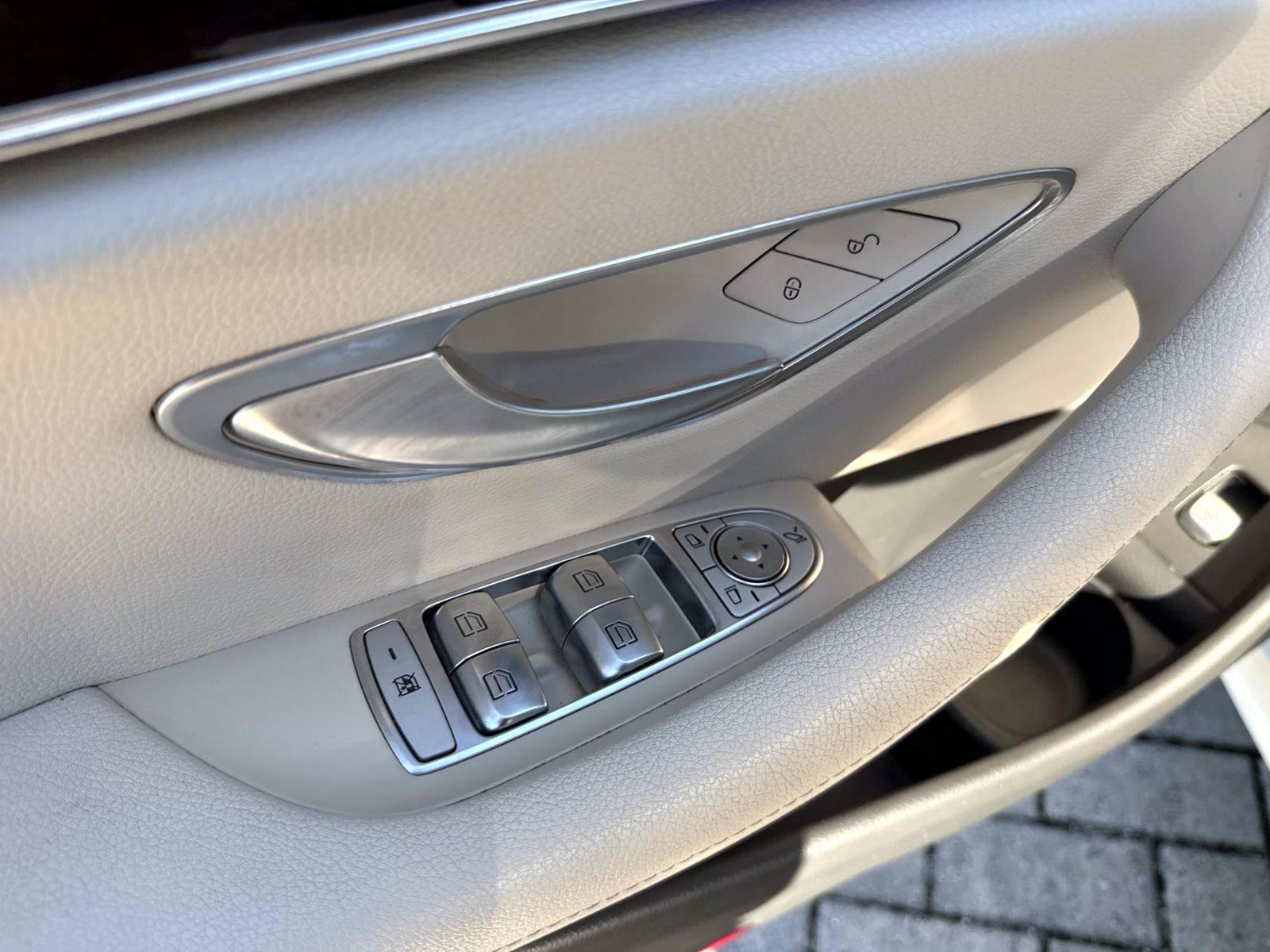 Certified 2021 Mercedes-Benz E 350 4MATIC Sedan image 18