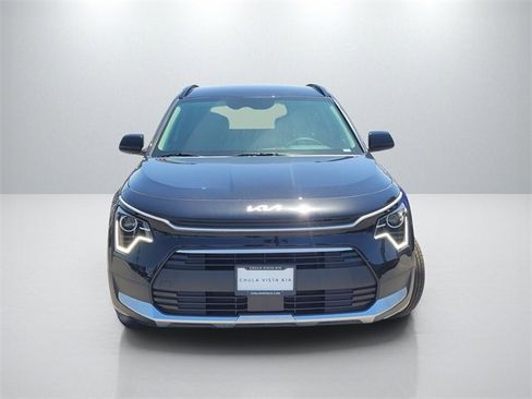 New 2025 Kia Niro EX image 2
