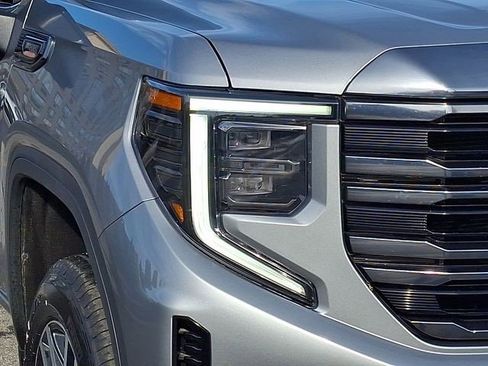 Certified 2023 GMC Sierra 1500 AT4 w/ AT4 Preferred Package image 8