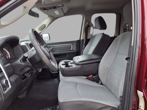 Used 2024 RAM 1500 Classic SLT image 21