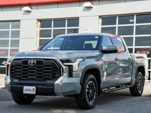 Used 2022 Toyota Tundra SR5 w/ TRD Off-Road Premium Package image 3