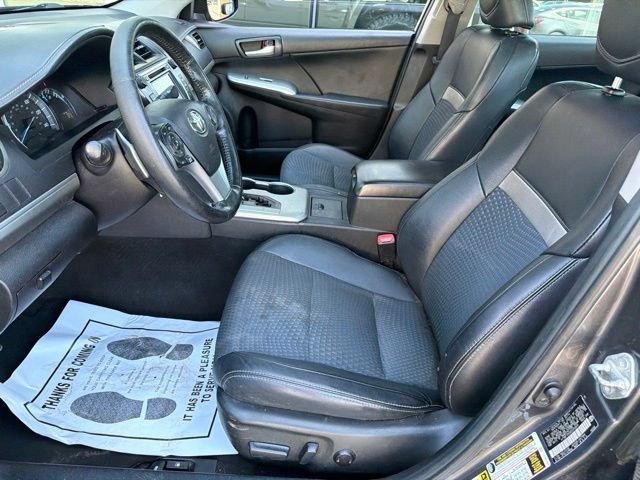 Used 2014 Toyota Camry SE FWD image 22