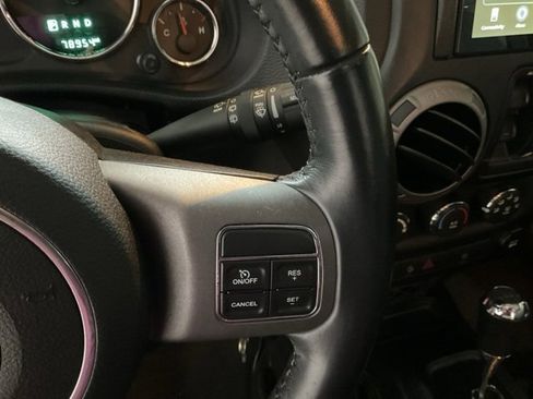 Used 2017 Jeep Wrangler Unlimited Sport image 10
