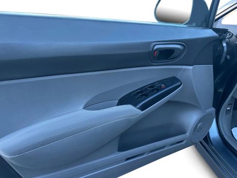 Used 2011 Honda Civic DX-VP image 10