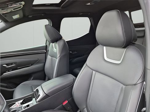 Used 2023 Hyundai Santa Cruz Limited image 30