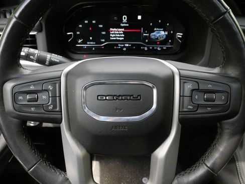 Used 2022 GMC Yukon Denali w/ Denali Premium Package AWD/4WD image 18