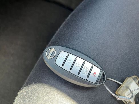 Used 2025 Nissan Altima 2.5 SV image 25