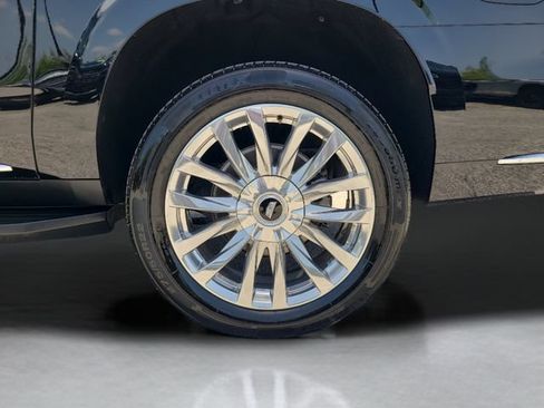 Used 2023 Cadillac Escalade ESV Premium Luxury RWD image 14