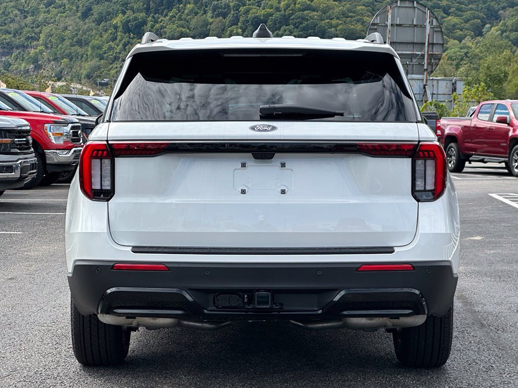 New 2027 Ford Explorer ST-Line AWD/4WD image 5