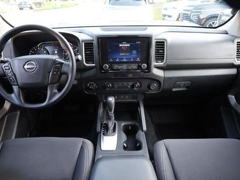 Used 2022 Nissan Frontier SV w/ Technology Package AWD/4WD image 23
