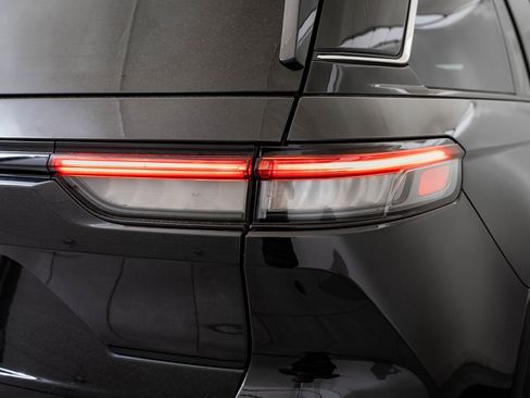 Used 2024 Jeep Grand Cherokee Limited 4xe image 16