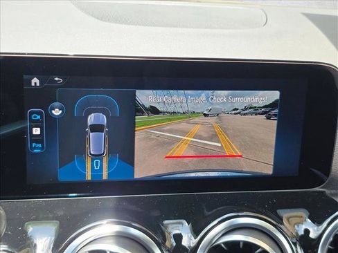 New 2026 Mercedes-Benz GLA 250 image 11