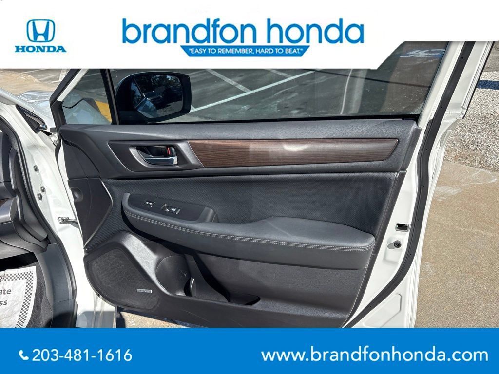 Used 2017 Subaru Legacy 3.6R Limited AWD/4WD image 8