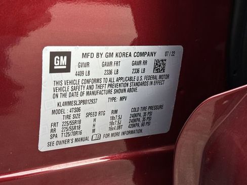 Used 2023 Buick Encore GX Select w/ Sport Touring Package AWD/4WD image 33