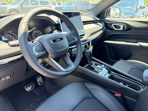 New 2026 Jeep Compass Latitude AWD/4WD image 5