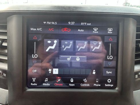 Used 2020 RAM 1500 Big Horn AWD/4WD image 22