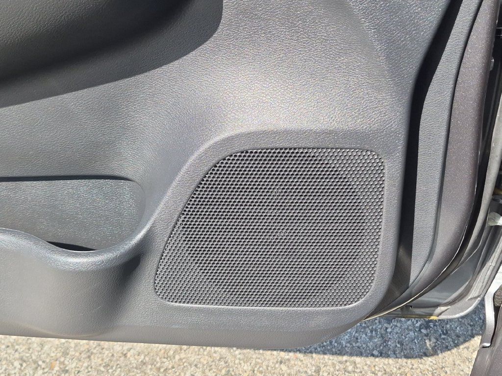 Certified 2025 Nissan Versa SR w/ Trunk Package FWD image 23