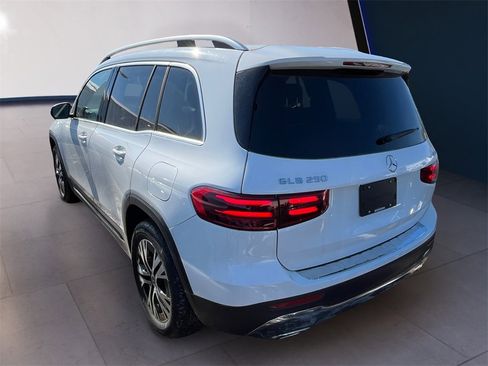 New 2026 Mercedes-Benz GLB 250 4MATIC image 2