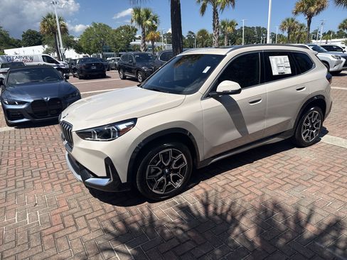 New 2026 BMW X1 xDrive28i w/ Technology Package AWD/4WD image 5