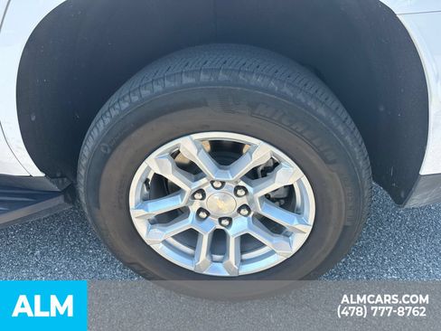 Used 2025 Chevrolet Tahoe LT AWD/4WD image 23