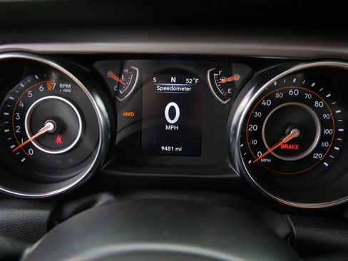 Used 2022 Jeep Wrangler Sport AWD/4WD image 21