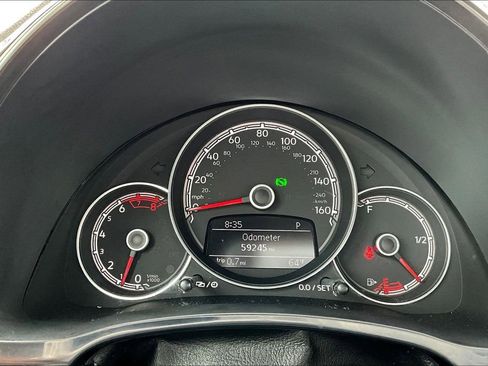 Used 2017 Volkswagen Beetle 1.8T Classic image 12