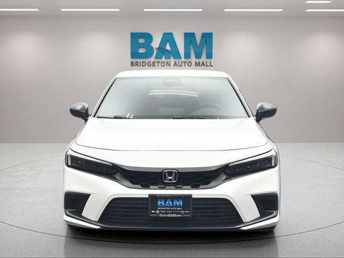 Used 2024 Honda Civic Sport image 2