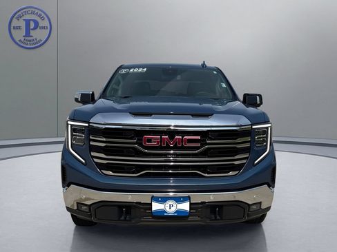 Used 2024 GMC Sierra 1500 SLT w/ SLT Premium Plus Package AWD/4WD image 2