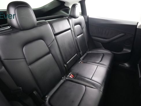 Used 2023 Tesla Model Y Long Range AWD/4WD image 5