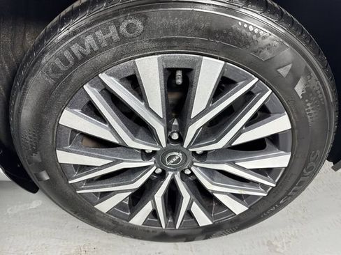 Used 2024 Nissan Altima 2.5 SV FWD image 5