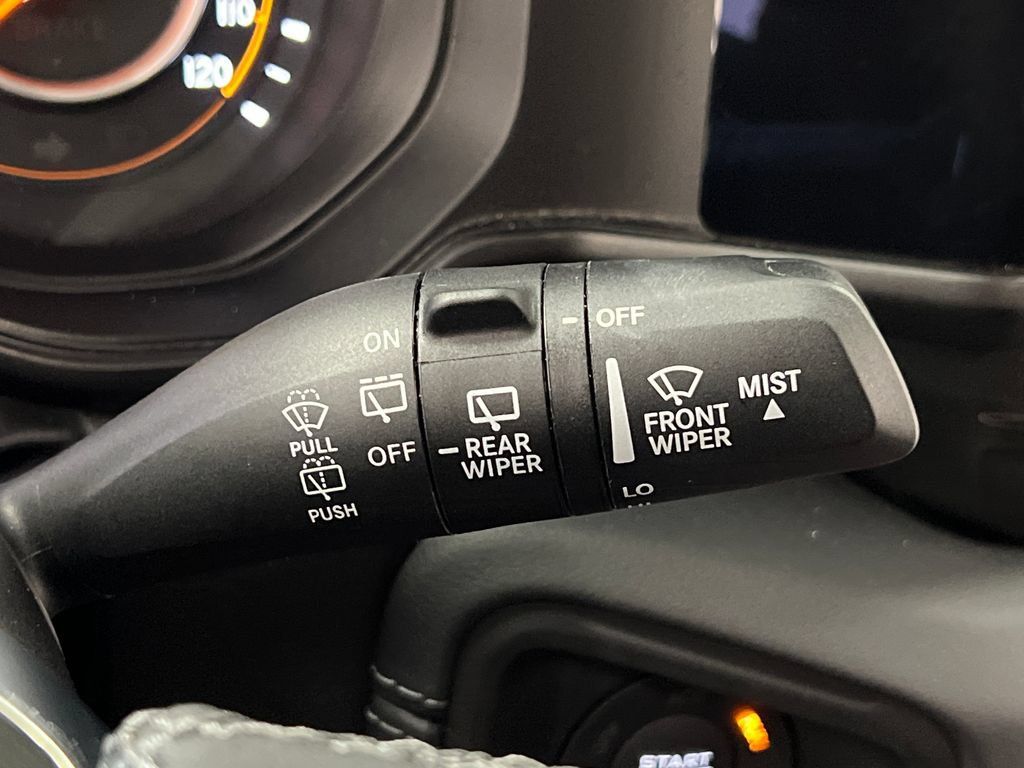 Used 2025 Jeep Wrangler Unlimited Sahara AWD/4WD image 45