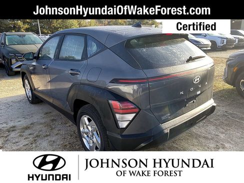 Used 2025 Hyundai Kona SE FWD image 11