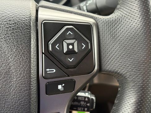 Used 2021 Toyota Tacoma SR5 image 32