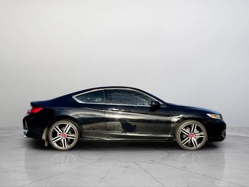 Used 2016 Honda Accord Touring image 6