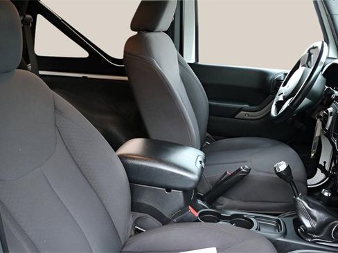 Used 2014 Jeep Wrangler Sport image 16